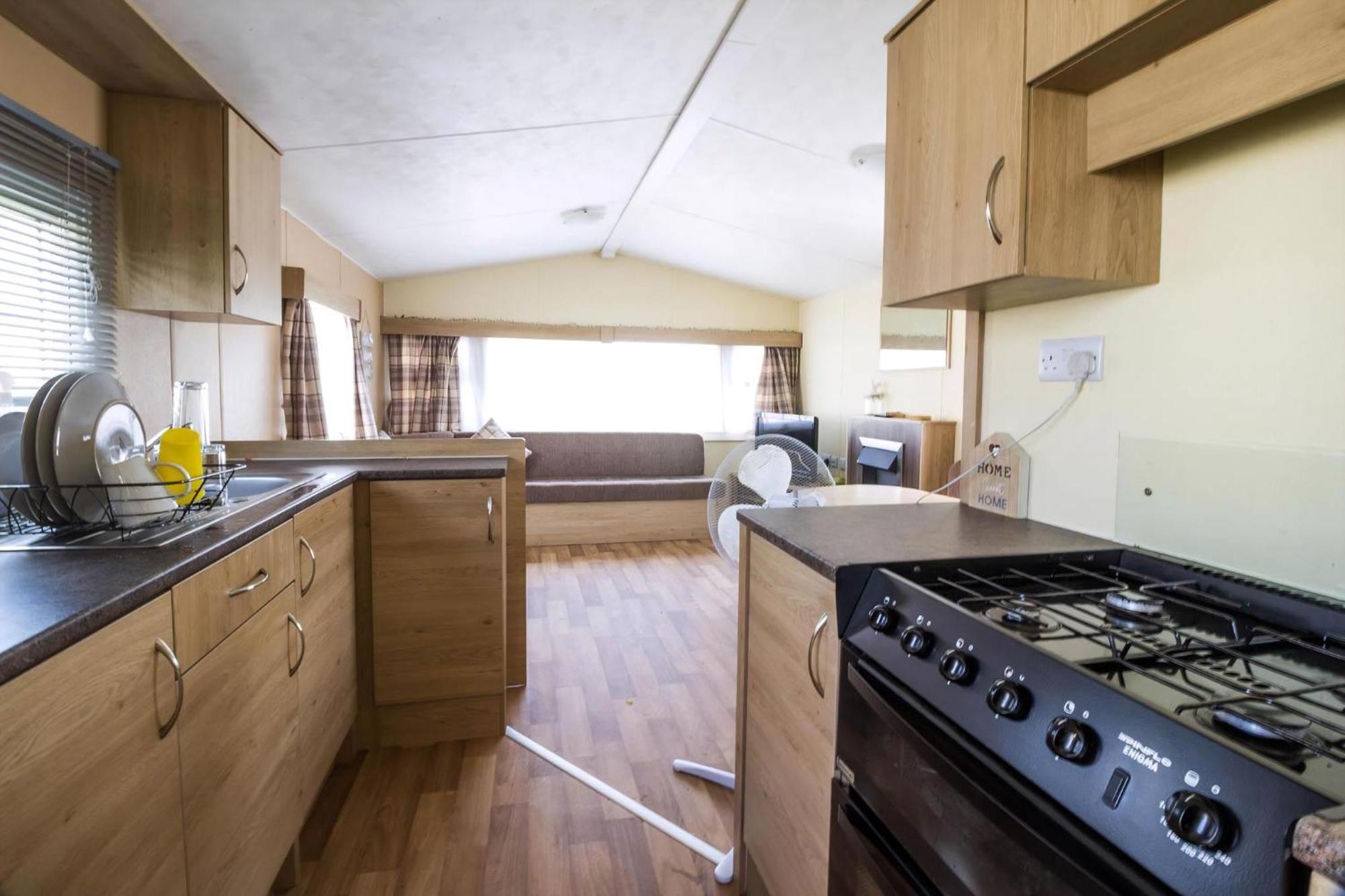 Superb 8 Berth Caravan Near Walton-On-The-Naze In Essex Ref 17175 Esterno foto